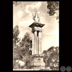 MONUMENTO DE ITOROR - PARAGUAY - Foto de CLAUS HENNING